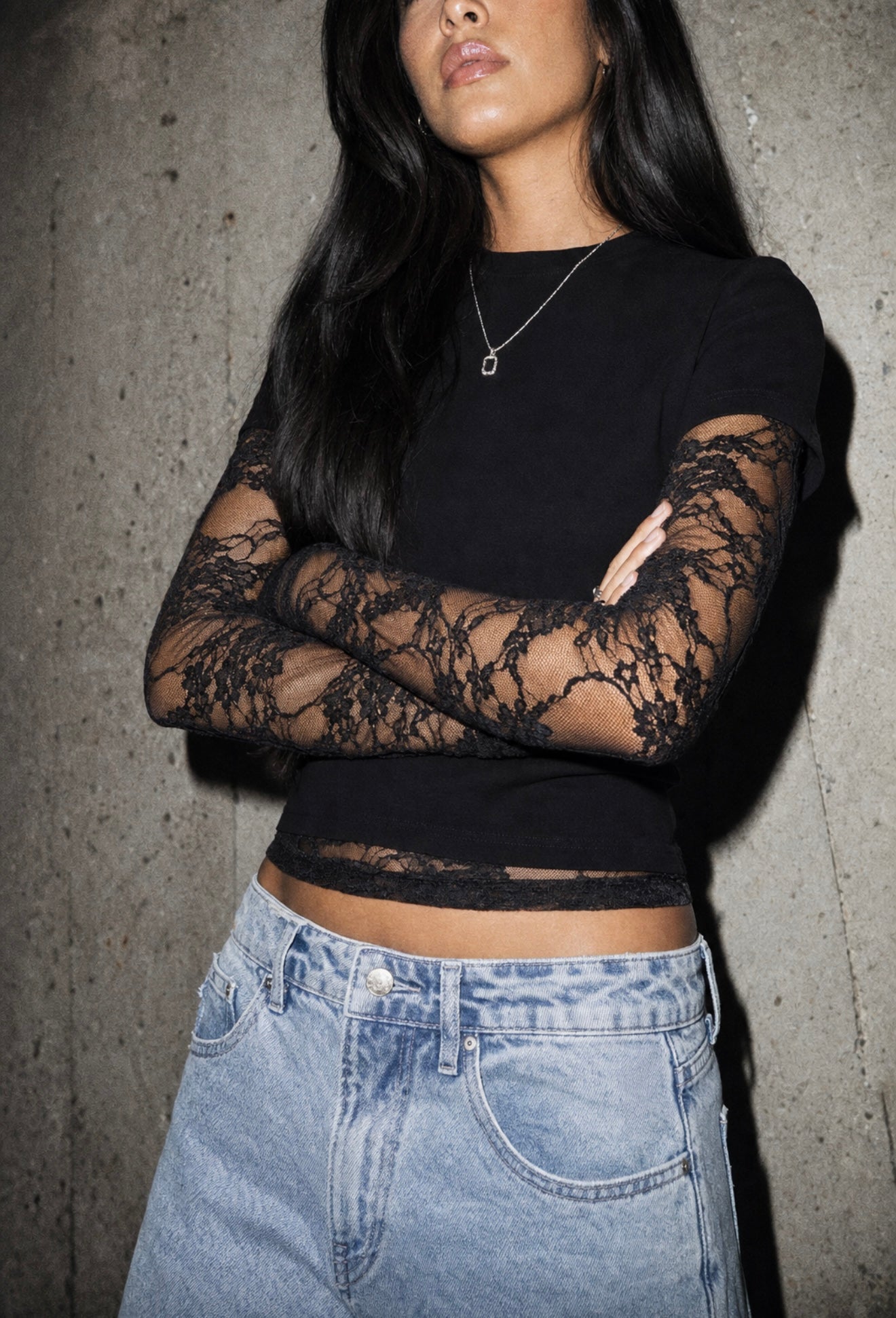 Lace Sleeve Fitted T-Shirt